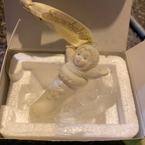2002 Dept 56 Snowbabies‎ Christmas tree Ornament - Picture 1 of 6
